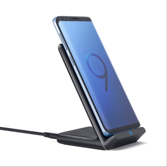 Anker 10W Wireless Max Fast Charging Stand - Picture 3 of 6